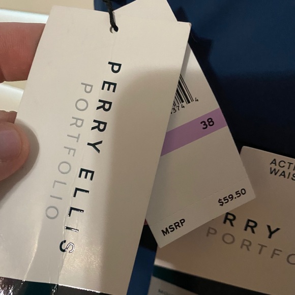 Perry Ellis Portfolio Travel Luxe Shorts - Picture 5 of 7